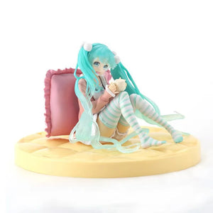 Hatsune Miku Anime Figure Collectible Doll PVC Statue Desktop Decoration Gift for Girls Otaku Cosplay Fans Kawaii Cute Japanese