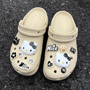 Série Preta e Branca INS Hello Kitty Gato & Peixe Charms para Sapatos Acessórios Sandálias Femininas Fivela Decorativa Presentes para Festa ﻿
