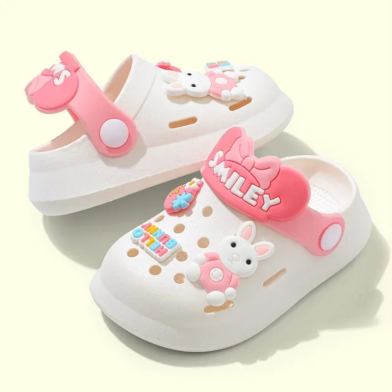Chinelos de Bebê Sandálias Mules Respiráveis para Meninos e Meninas com Sola Macia para Atividades Internas e Externas e Design Antiderrapante
