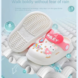 Chinelos de Bebê Sandálias Mules Respiráveis para Meninos e Meninas com Sola Macia para Atividades Internas e Externas e Design Antiderrapante