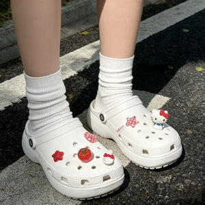 Doce e Legal Conjunto Hello Kitty DIY Charms para Sapatos Acessórios de Jardim Vermelho Tomate Fivela para Tamancos Sandálias Decoração Presentes de Festa