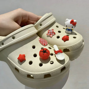 Doce e Legal Conjunto Hello Kitty DIY Charms para Sapatos Acessórios de Jardim Vermelho Tomate Fivela para Tamancos Sandálias Decoração Presentes de Festa